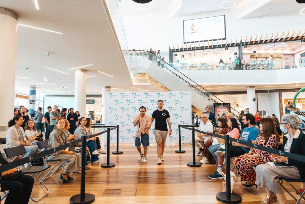 Brand22 organiza e realiza cobertura do desfile solidário da APCVR & Nosso Shopping